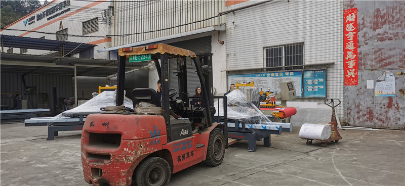 陶瓷加工设备发货(图3)