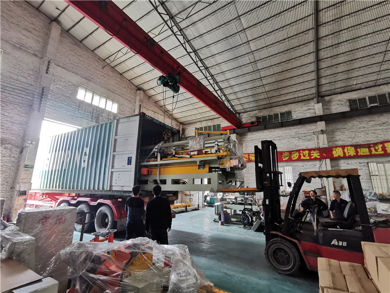 出口瓷砖加工设备 14头圆弧抛光机等机器装柜(图2)