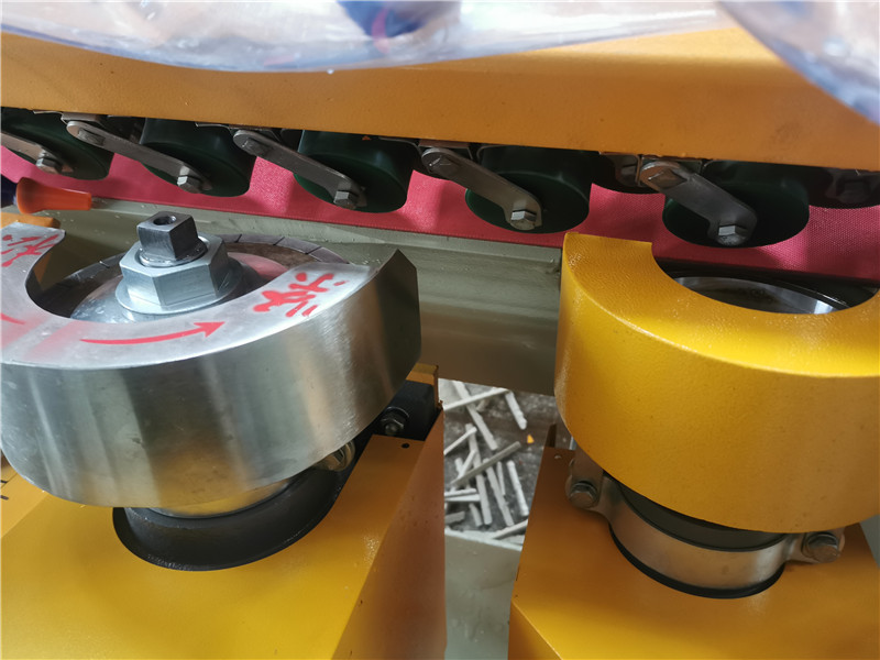 BT1200 700皮带宽度的瓷砖自动内倒机(图3)